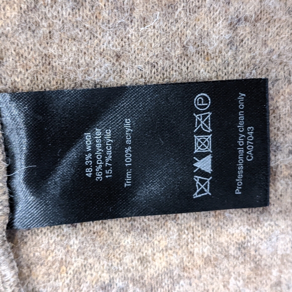 KENAR soft coat, size 4, pre-loved - Picture 7 of 8